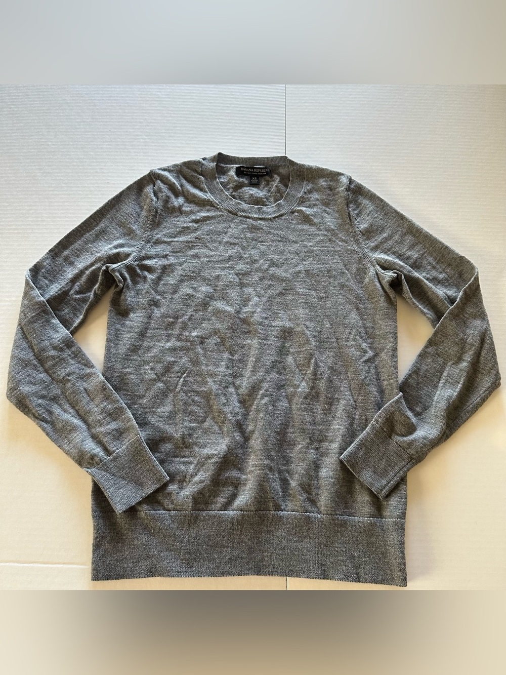 Banana Republic Men's Heather Gray Crewneck Sweater